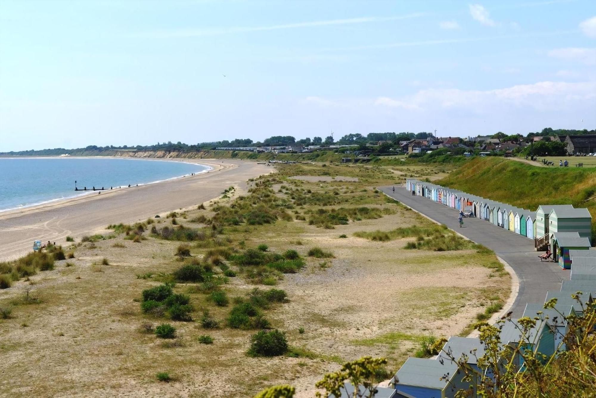 Lovely Caravan With Spacious Decking At North Denes In Suffolk, Ref 40134Nd Lowestoft Esterno foto